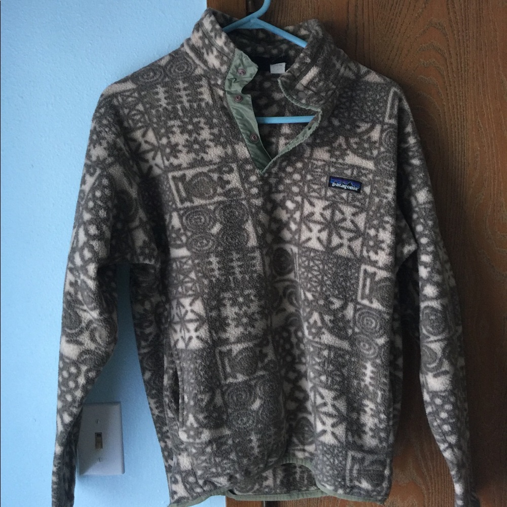 Patagonia fleece pullover